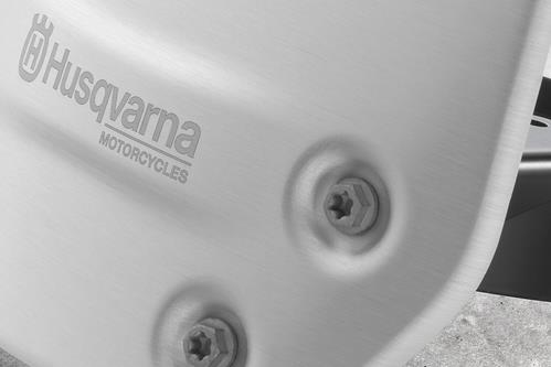 CUPOLINO PARABREZZA ALLUMINIO HUSQVARNA - immagine 2